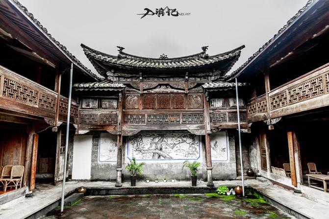 子宫好不好看脸?若脸上没有3个“暗号”,恭喜子宫还算“温暖”